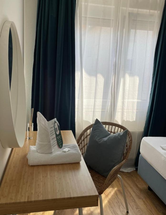 Hotel Berg Щутгарт Екстериор снимка